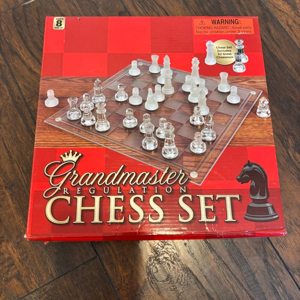 Grandmaster Regulation Chess Set Glass Chess Pieces In Box